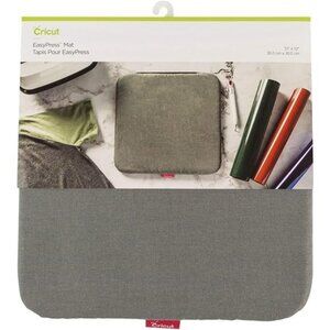Cricut EasyPress Mat, Protective Heat-Resistant Mat for Heat Press Machines